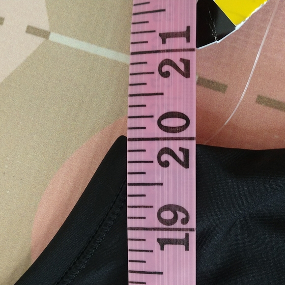 AVIA black athletic top. Size L (12-14) - Picture 7 of 8